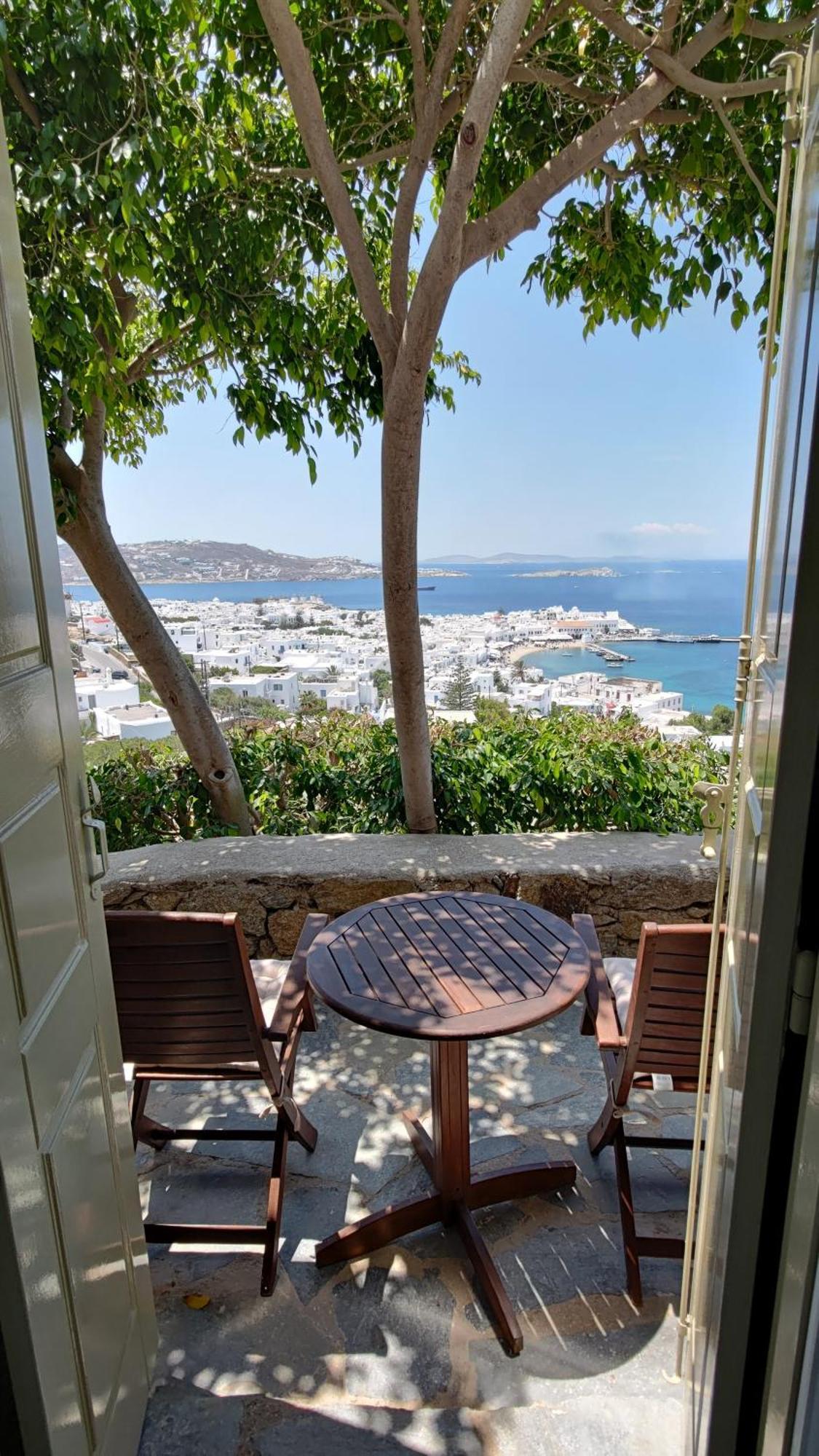 La Veranda Of Mykonos Traditional *